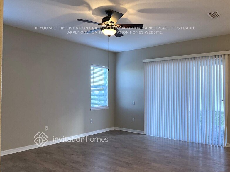 Building Photo - 902 Willow Oak Loop