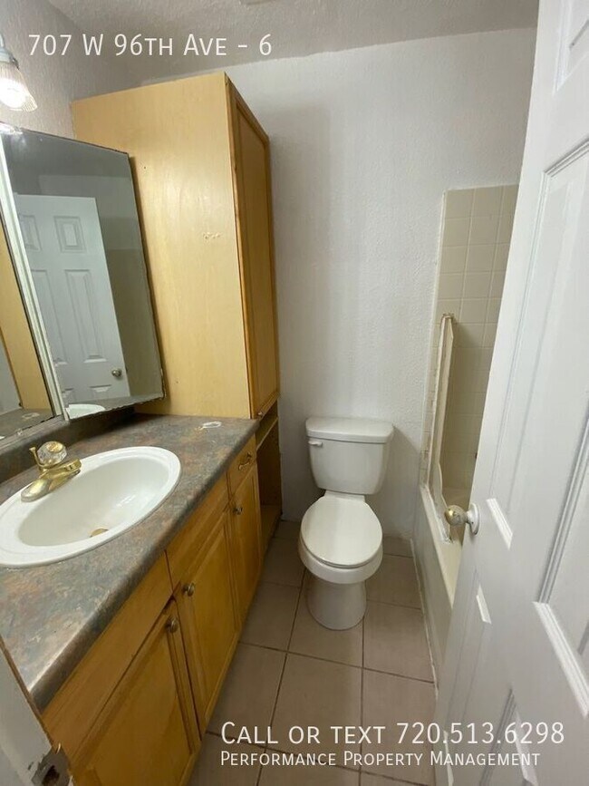 Building Photo - 707 W 96th Ave