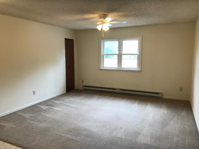 Building Photo - 3736 Carman Rd