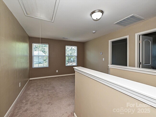 Building Photo - 104 Mulligan Dr