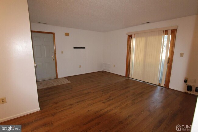 Building Photo - 5310 Ravens Crest Dr