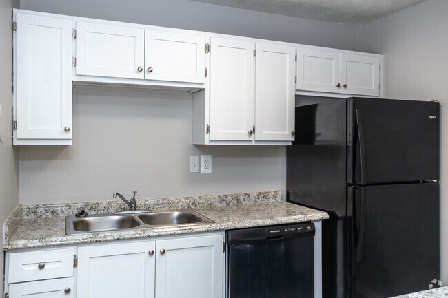 2BR, 1BA - 880SF - Kitchen - Parkway Place