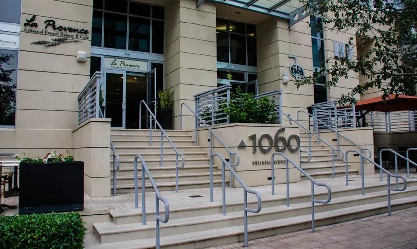 Building Photo - 1060 Brickell Ave