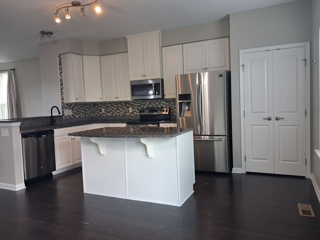 Building Photo - 4301 Saltmarsh Ln