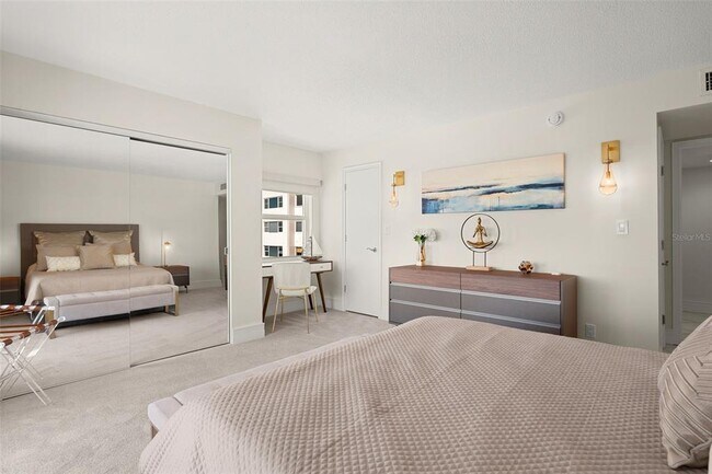 Building Photo - 1750 Benjamin Franklin Dr