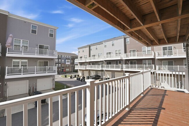 Building Photo - Step into a beautifully designed contemporary residence that exudes style and comfort at every turn.