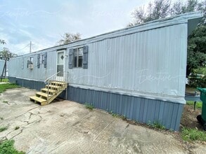 Building Photo - Recently Remodeled 3-Bed Mobile Home in Sulphur