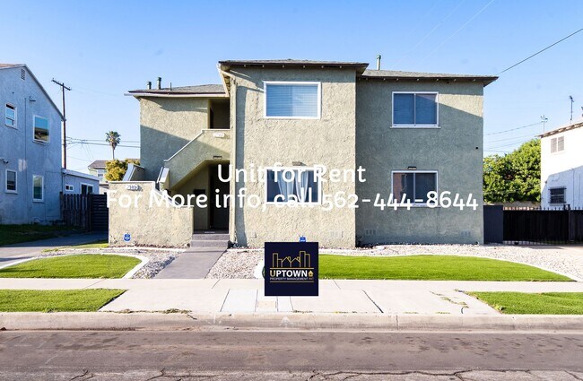 Building Photo - 2115-2117 W 103rd Pl