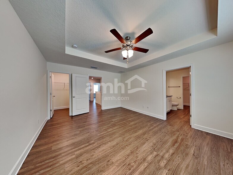 Building Photo - 2852 Calebs Cove Way