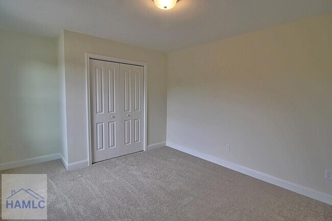 Building Photo - 149 W Franklin St