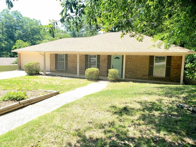 Building Photo - 3 Bedroom Steps from Rudman Trail & Souths...