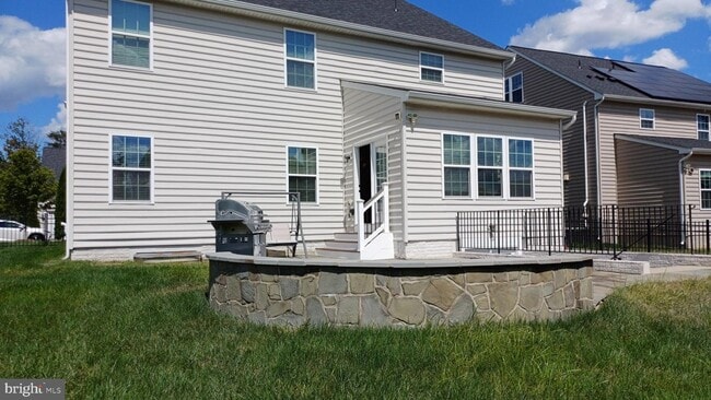 Building Photo - 25501 Emerson Oaks Dr
