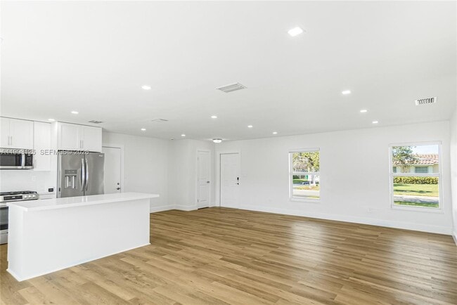 Building Photo - 12020 SW 108th St