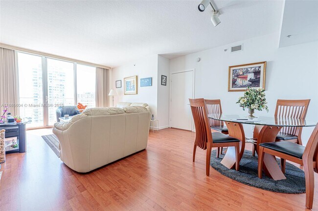 Building Photo - 335 S Biscayne Blvd