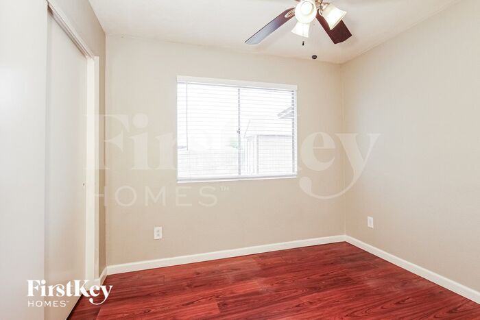 Building Photo - 21036 N 34th Dr
