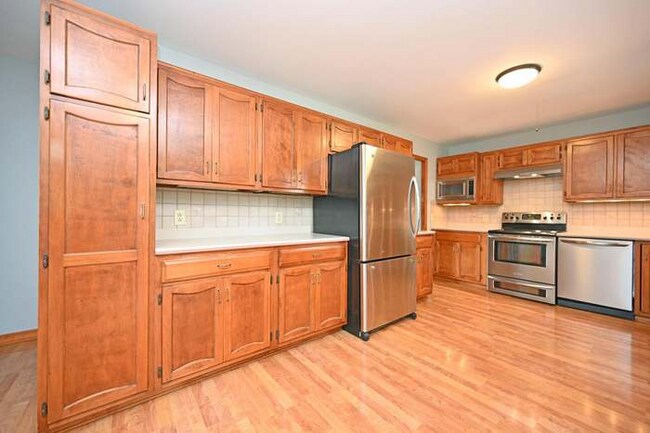 Building Photo - 1209 Oriole Ct