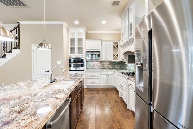 Building Photo - 19 Jonquil Pl