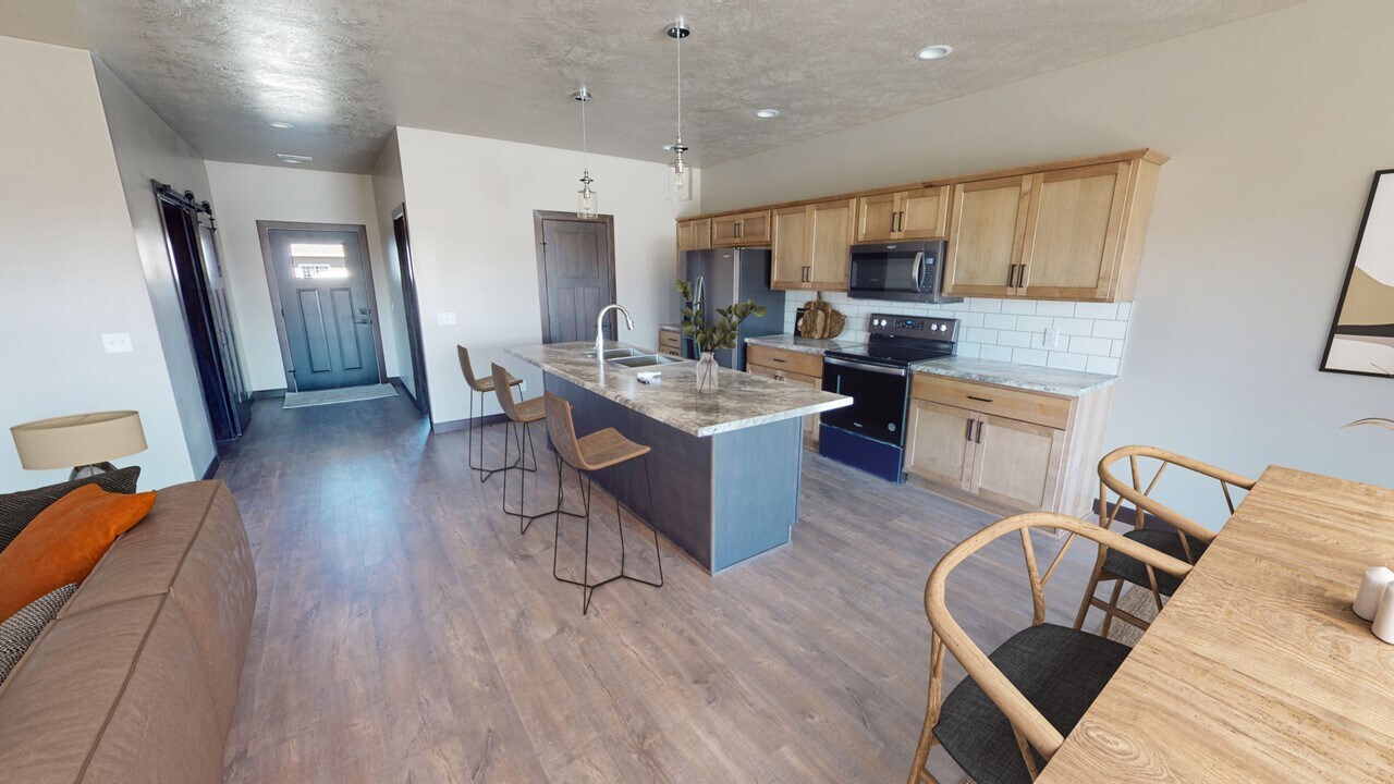 Building Photo - 4526 W Graceland Pl