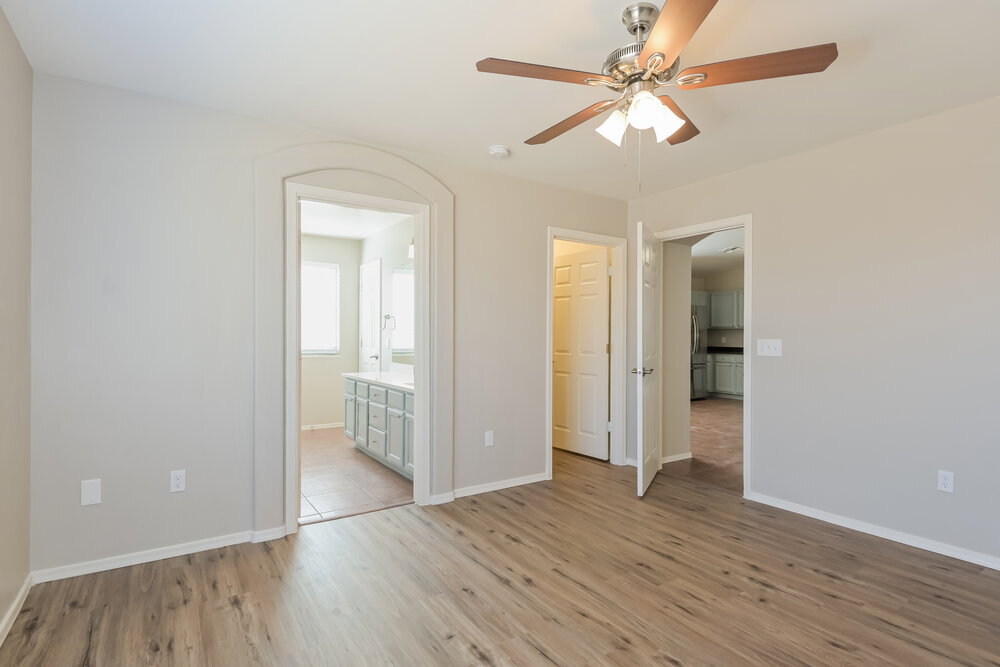 Building Photo - 7103 S Providence Dr