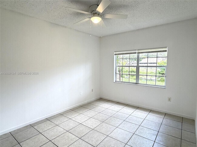Building Photo - 1701 NW 96th Terrace