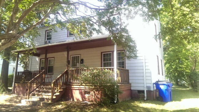 Primary Photo - 2541BALLENTINE