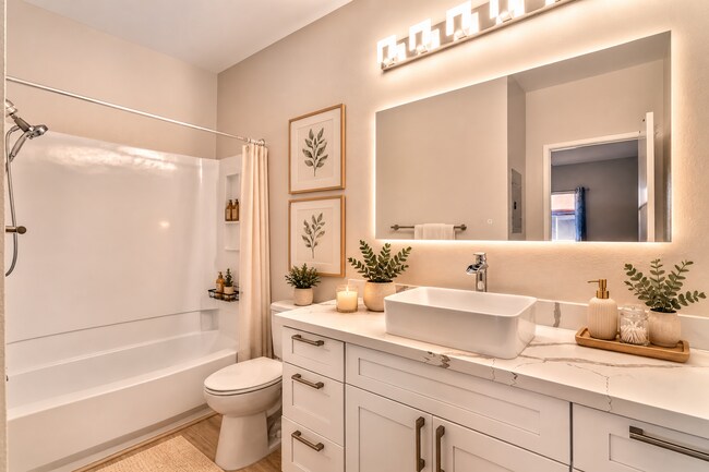 Building Photo - Island Living Meets Modern Luxury in Gated Palm Court