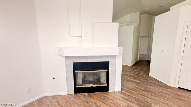 Building Photo - 6263 Dalbergia Ave