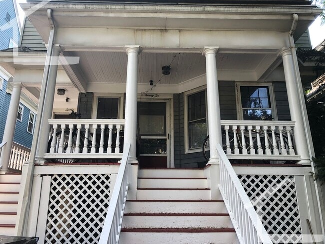 Building Photo - Coolidge Corner Area of Brookline, Free Wa...