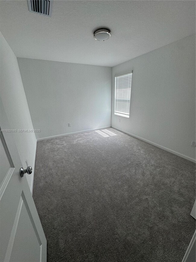 Building Photo - 5885 Sweetwood Dr