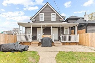Building Photo - Modern Townhome in the Heart of Franklinton