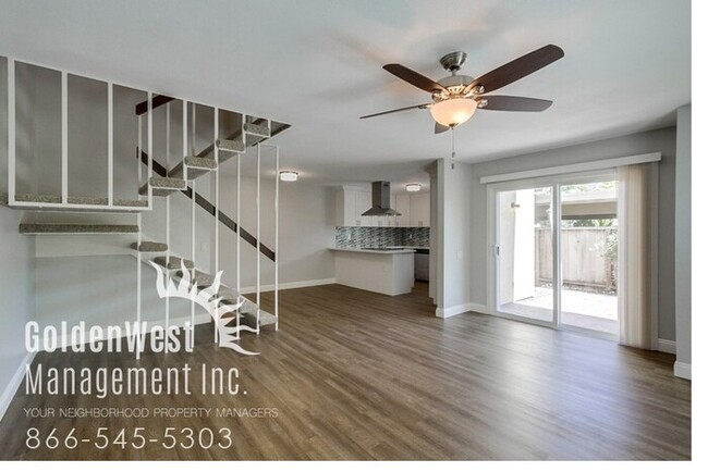 Building Photo - Stunning 3Bdm 1.5Ba Townhouse in UTC!