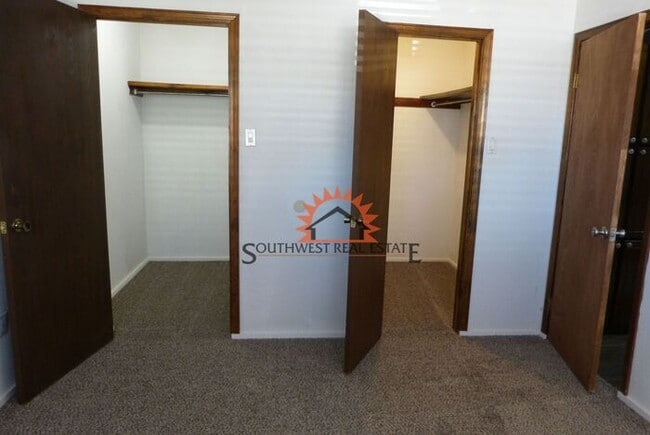 Building Photo - Super cute 2 bedrooms 1 bath apartment.
