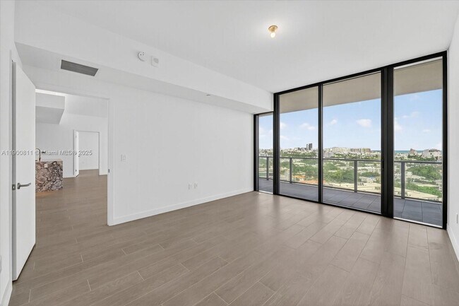 Building Photo - 500 Alton Rd