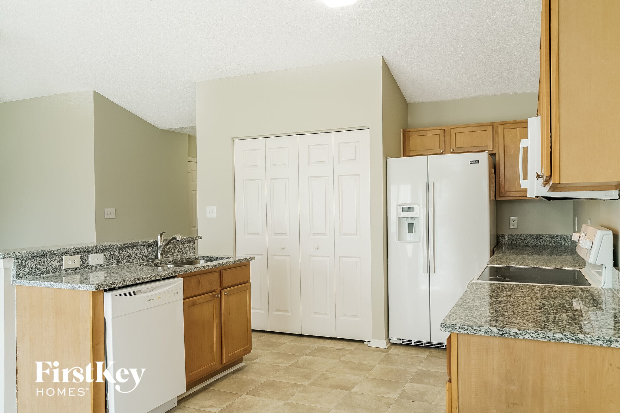 Building Photo - 6220 Saybrooke Dr