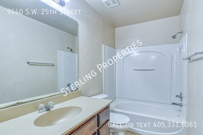 Building Photo - 9540 SW 25th St