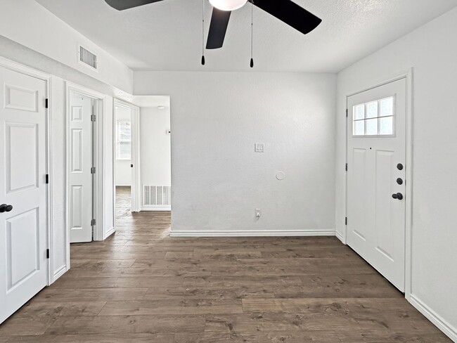 Building Photo - 515 Bremser Ave