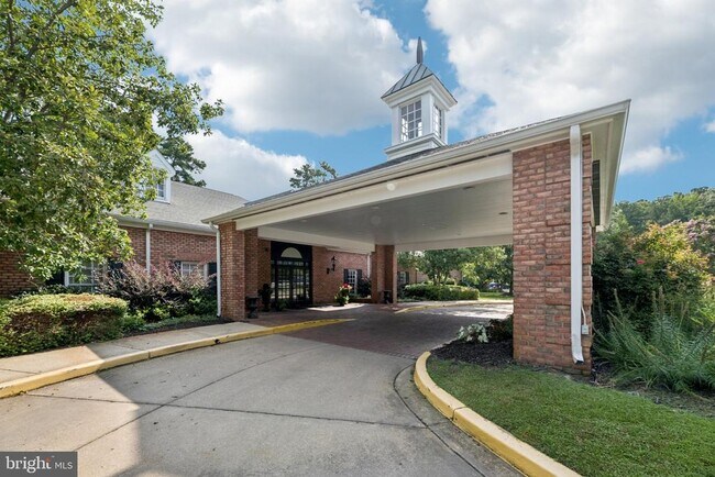Building Photo - 14715 Jennifer Ct