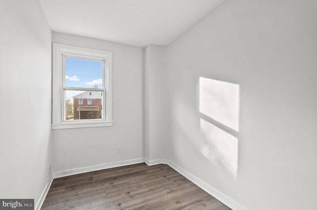 Building Photo - 30 N Athol Ave