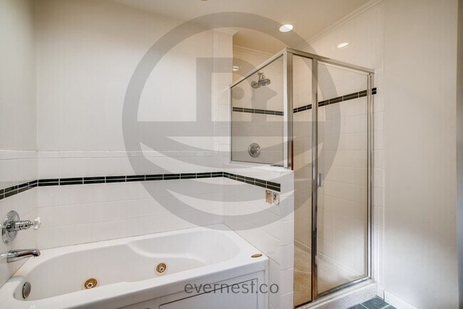 Building Photo - 4-Bed/3-Bath Home/Available Soon!