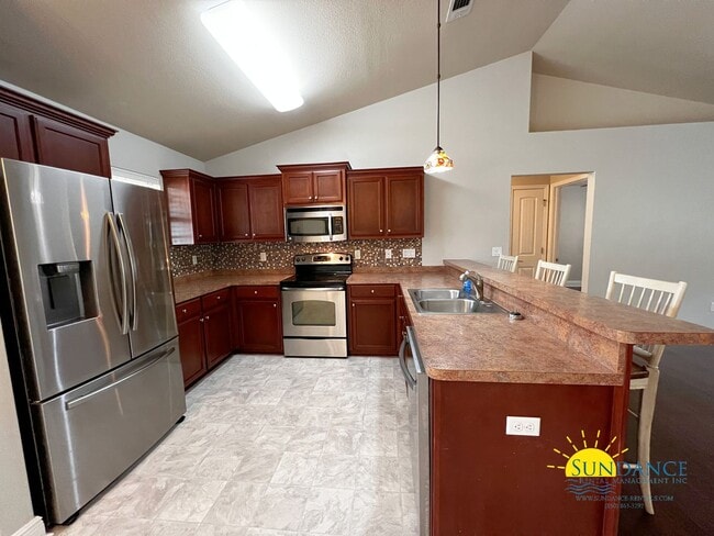 Building Photo - Lovely 3-Bedroom Home in South Crestview!