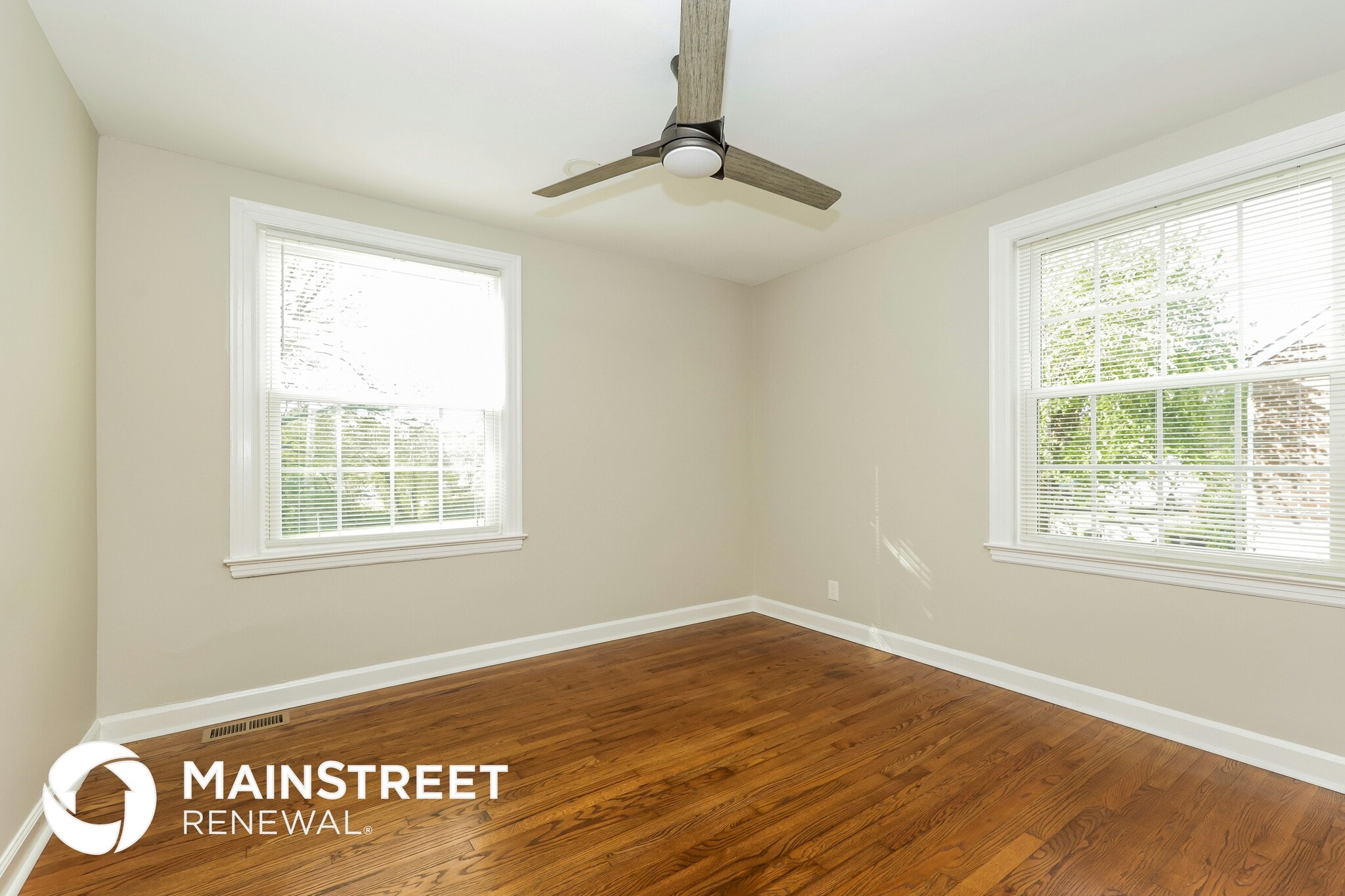 Building Photo - 307 W Due West Ave