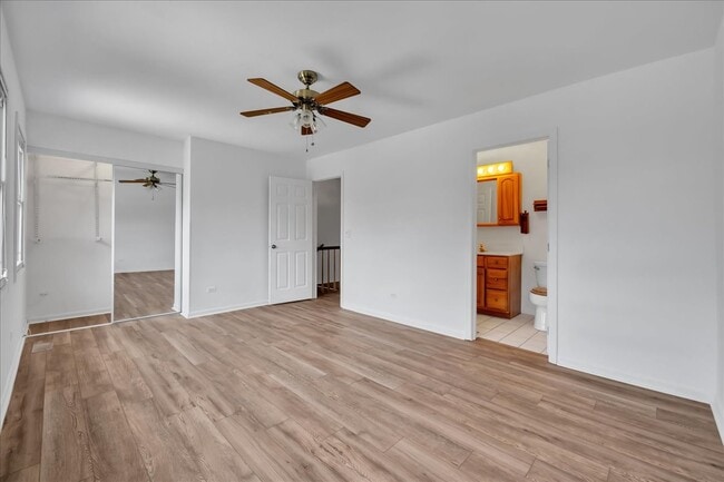 Building Photo - 1426 Walnut Cir