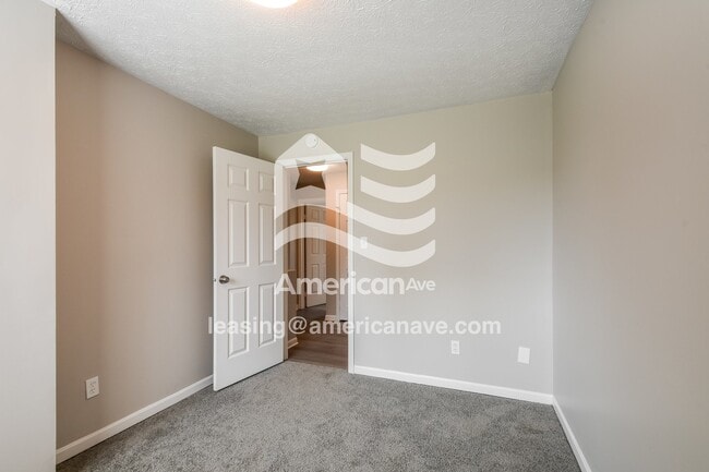 Building Photo - 1903 E Redfern Way