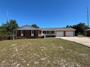 Building Photo - 421 Robert E Lee Dr