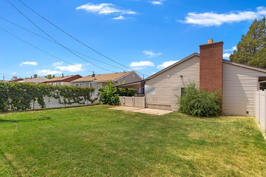 Building Photo - 167 E 4700 S