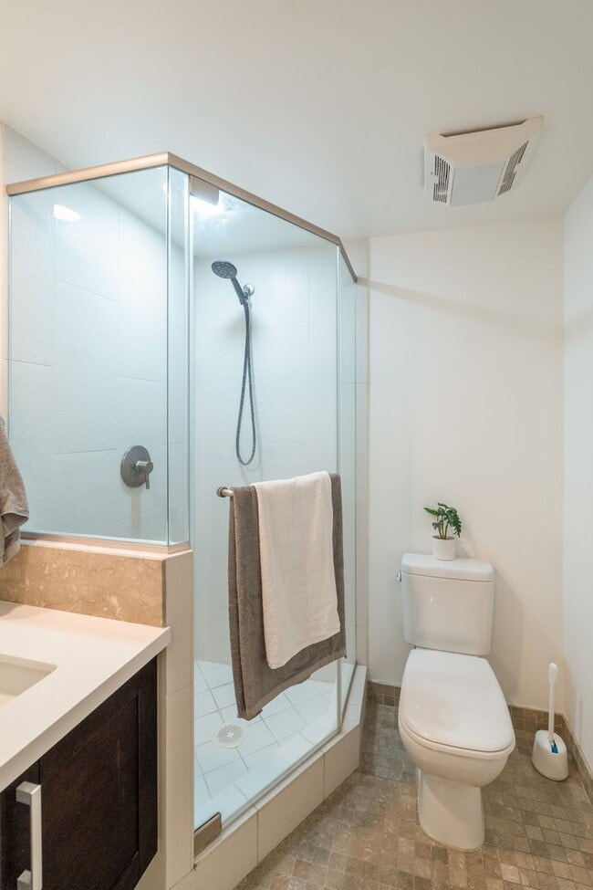 Building Photo - Stunning 3 Bedroom/ 3 Bathroom $3,790/mo.