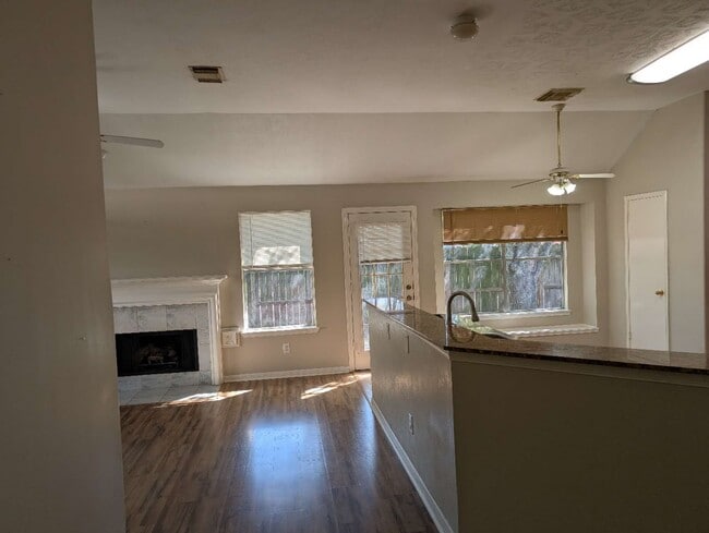 Building Photo - 3123 Bay Creek Dr