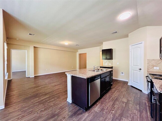 Building Photo - 15205 Wideleaf Cove