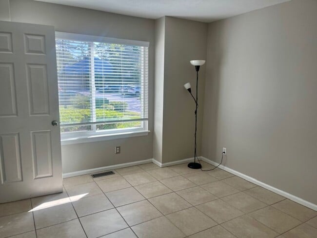 Building Photo - Captains Watch - first floor unit in Virgi...