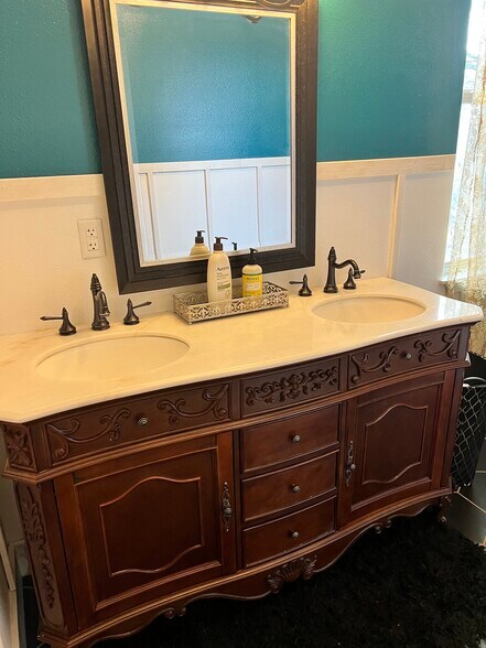 Bathroom 1 - 504 N Ridge St